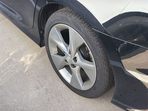 Used 2014 Toyota Camry SE image 5