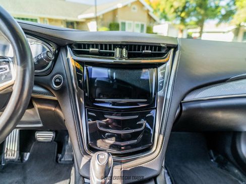 Used 2018 Cadillac CTS V w/ Luxury Package image 21
