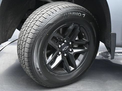 Used 2021 Chevrolet Silverado 1500 Custom Trail Boss AWD/4WD image 15
