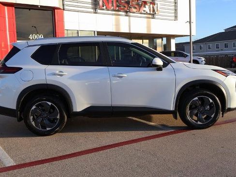 Certified 2024 Nissan Rogue SV w/ SV Premium Package image 5