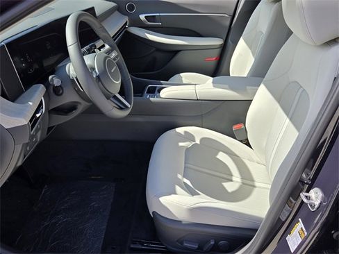 New 2025 Hyundai Sonata SEL image 6