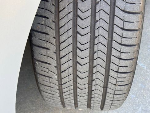 Used 2025 Honda Civic Sport image 2