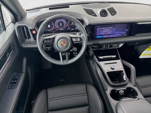 New 2026 Porsche Cayenne GTS image 24