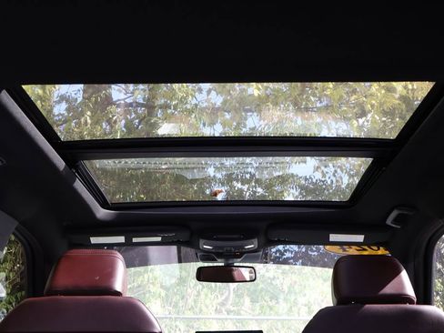 Used 2024 Ford Expedition Limited image 50