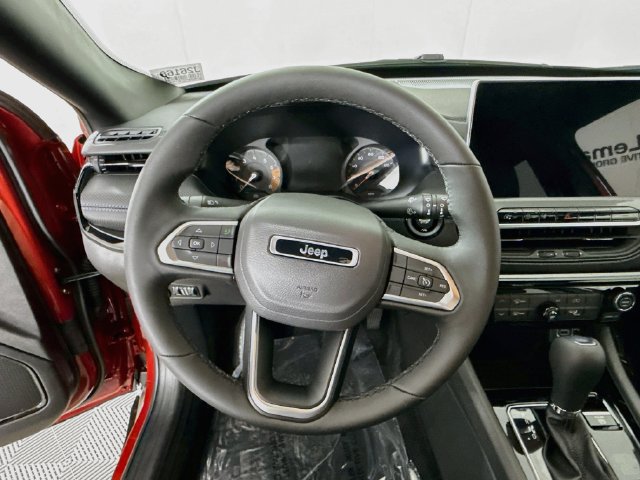 New 2026 Jeep Compass Latitude AWD/4WD image 11