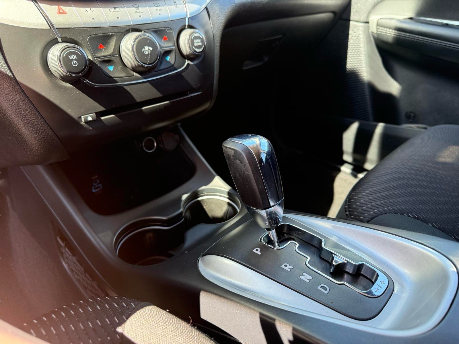 Used 2019 Dodge Journey SE w/ Blacktop Package FWD image 18