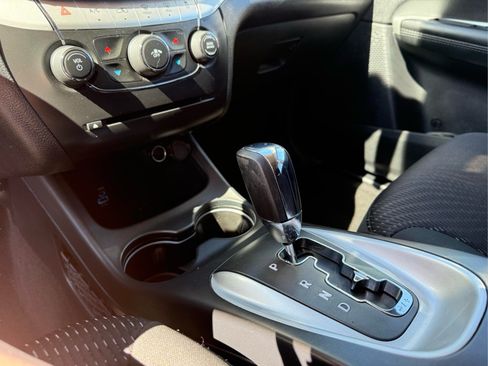 Used 2019 Dodge Journey SE w/ Blacktop Package FWD image 18