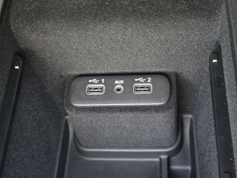 Used 2022 Dodge Charger R/T w/ Plus Group RWD image 21
