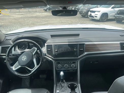 Used 2021 Volkswagen Atlas SE w/ Towing Package AWD/4WD image 28