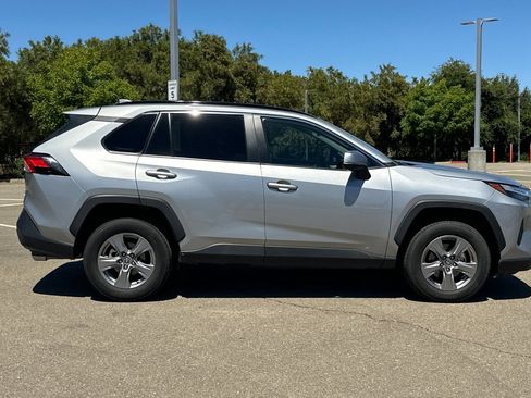 Certified 2025 Toyota RAV4 XLE AWD/4WD image 3