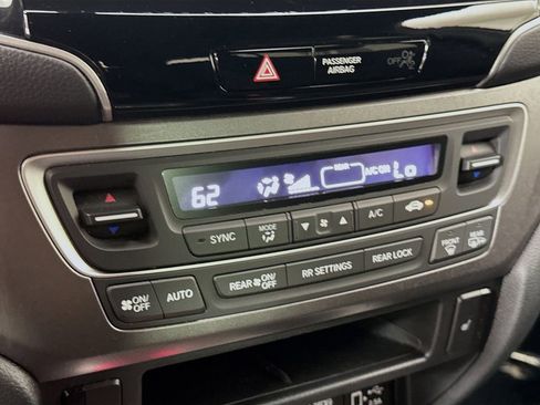 Used 2022 Honda Pilot Sport image 15