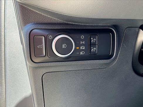 New 2025 Ford Explorer Active w/ Active Comfort Package image 17