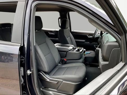 Used 2022 Chevrolet Silverado 1500 LT AWD/4WD image 19