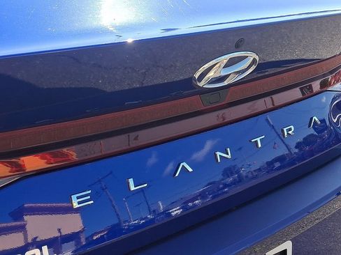 Used 2023 Hyundai Elantra SEL w/ Convenience Package FWD image 31