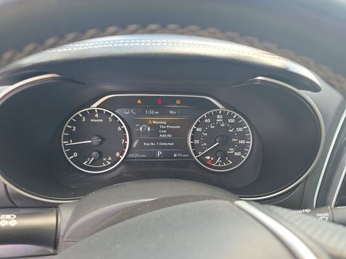 Used 2021 Nissan Maxima Platinum w/ Sport Mat Group FWD image 11