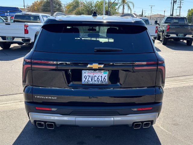 Certified 2026 Chevrolet Traverse LT FWD image 3