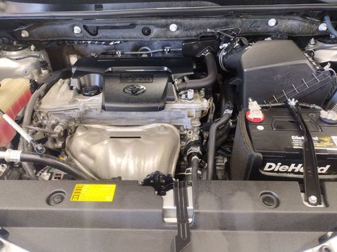 Used 2013 Toyota RAV4 Limited AWD/4WD image 10