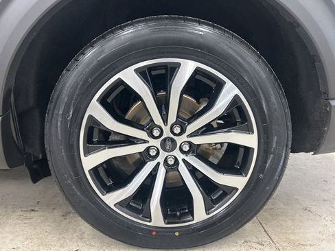 Used 2020 Ford Explorer ST w/ Premium Technology Package image 7