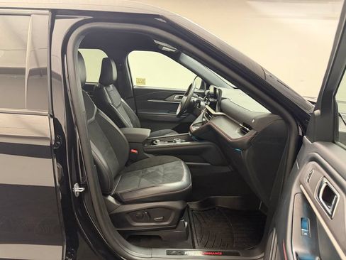 Used 2025 Ford Explorer ST AWD/4WD image 22