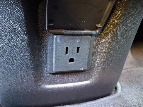 Certified 2022 GMC Terrain AT4 w/ Tech Package image 11