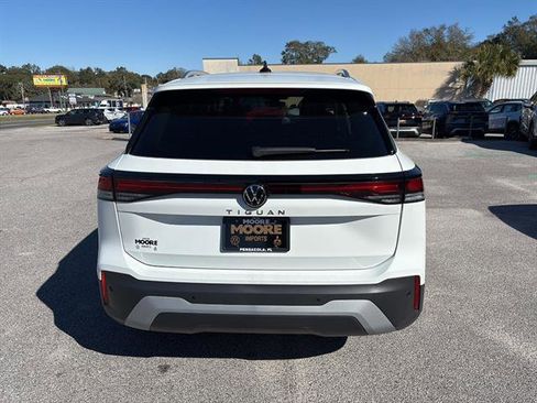 New 2026 Volkswagen Tiguan S FWD image 5