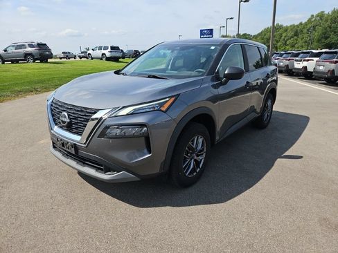Used 2023 Nissan Rogue S AWD/4WD image 1