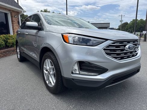 Used 2023 Ford Edge SEL w/ Convenience Package AWD/4WD image 6