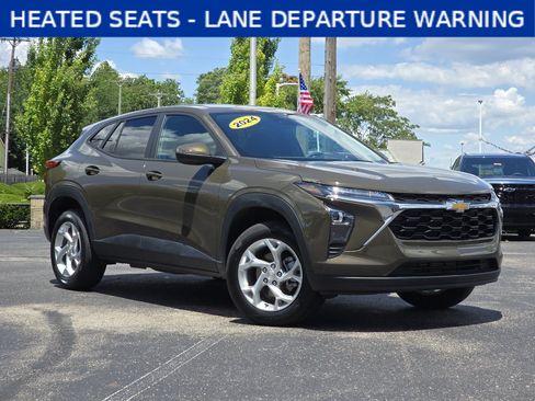 Used 2024 Chevrolet Trax LS w/ LS Convenience Package FWD image 1