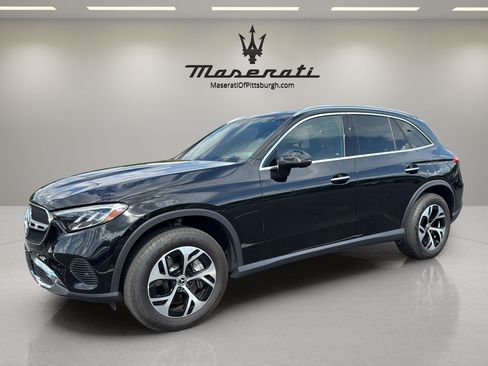 Used 2025 Mercedes-Benz GLC 350e 4MATIC image 1