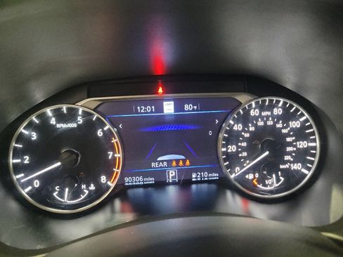 Used 2024 Nissan Altima 2.5 SL FWD image 23