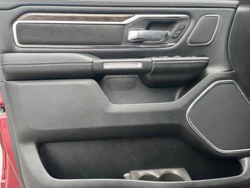 Used 2019 RAM 1500 Laramie image 15