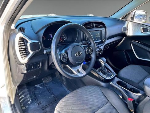 Used 2020 Kia Soul LX FWD image 8