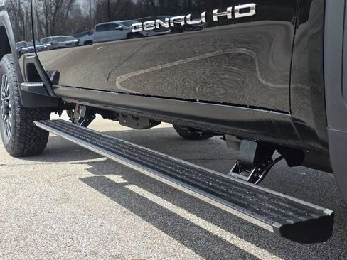 New 2026 GMC Sierra 3500 Denali Ultimate AWD/4WD image 21