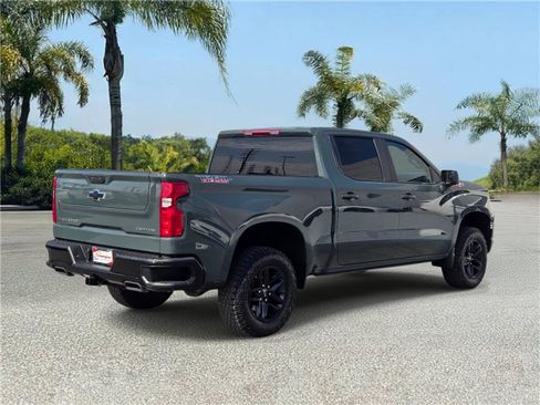 Used 2025 Chevrolet Silverado 1500 Custom Trail Boss AWD/4WD image 4