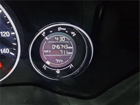 Used 2016 Honda HR-V EX image 17