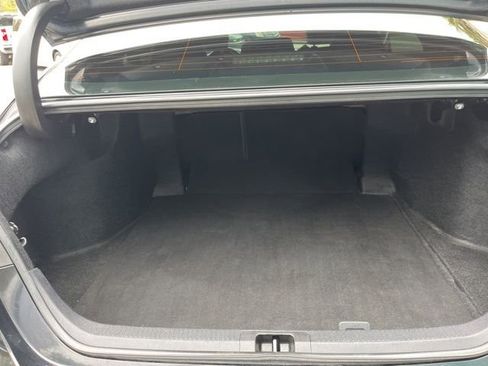 Used 2018 Toyota Camry SE image 6