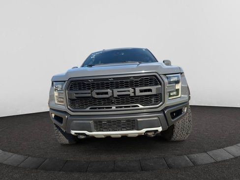 Used 2018 Ford F150 Raptor w/ Equipment Group 802A Luxury AWD/4WD image 2