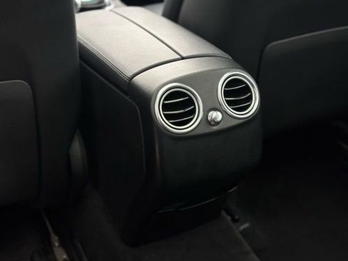 Used 2018 Mercedes-Benz GLC 300 4MATIC image 42