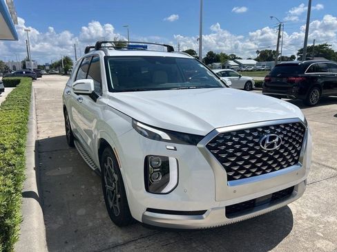 Used 2021 Hyundai Palisade Calligraphy image 3