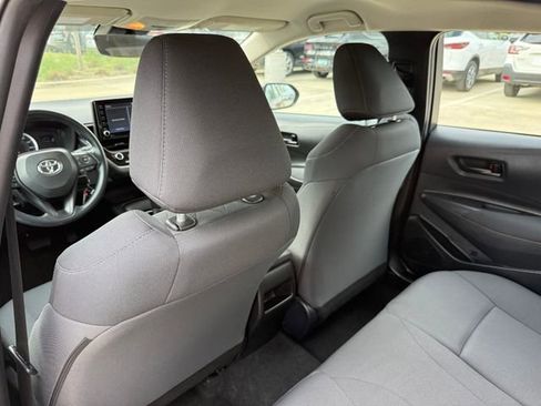 Used 2022 Toyota Corolla LE image 27