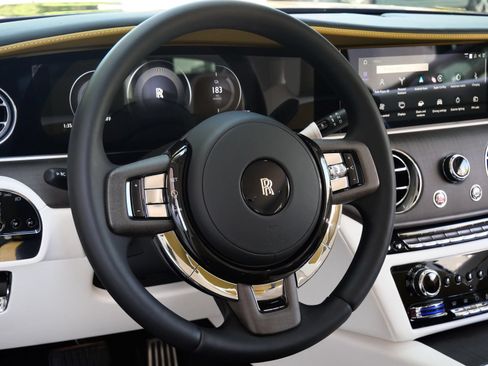 Certified 2024 Rolls-Royce Spectre w/ Spectre Launch Package AWD/4WD image 17