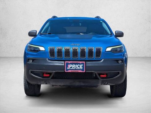 Used 2020 Jeep Cherokee Trailhawk w/ Cold Weather Group AWD/4WD image 2