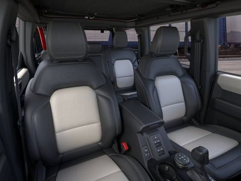 New 2026 Ford Bronco Outer Banks AWD/4WD image 10