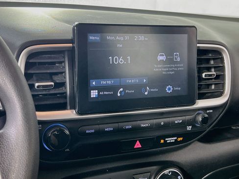 Used 2023 Hyundai Venue SE w/ Cargo Package FWD image 14
