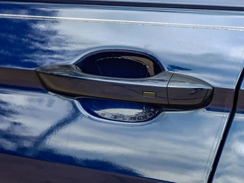 Used 2022 Volkswagen Tiguan SEL R-Line image 53