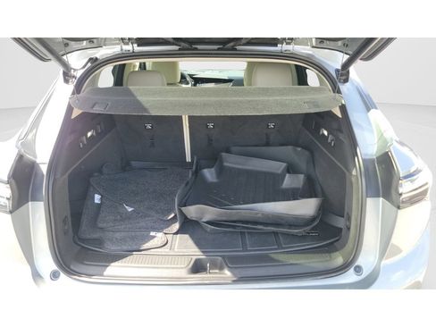 Used 2023 Buick Envision Avenir FWD image 9