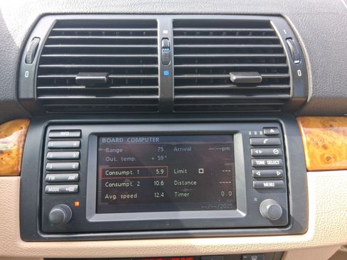 Used 2003 BMW X5 4.4i AWD/4WD image 18