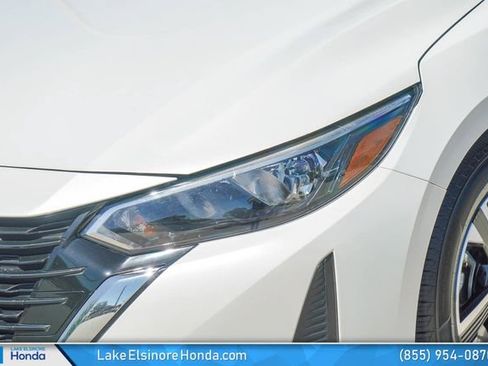 Used 2024 Nissan Sentra SV FWD image 5
