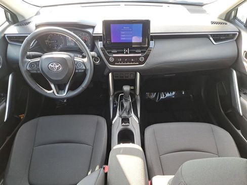 Certified 2023 Toyota Corolla Cross LE image 10