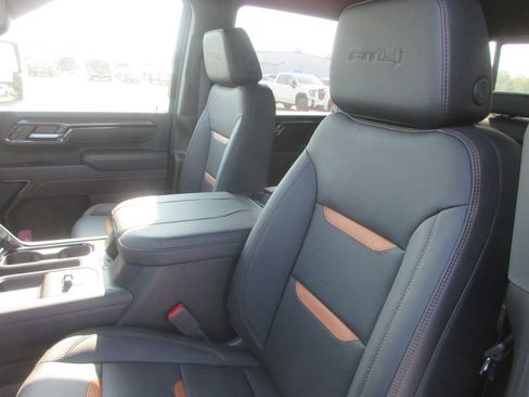 New 2026 GMC Sierra 3500 AT4 AWD/4WD image 14